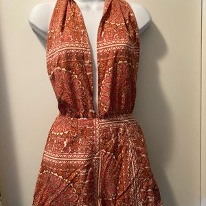 Crisscross Tie Front Paisley Print Romper